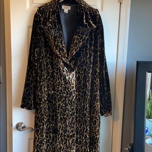 Long silk leopard print jacket